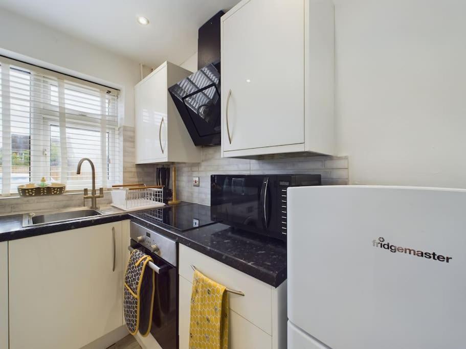 Fabulous Quiet Chelmsford Apartment - Free Parking Dış mekan fotoğraf